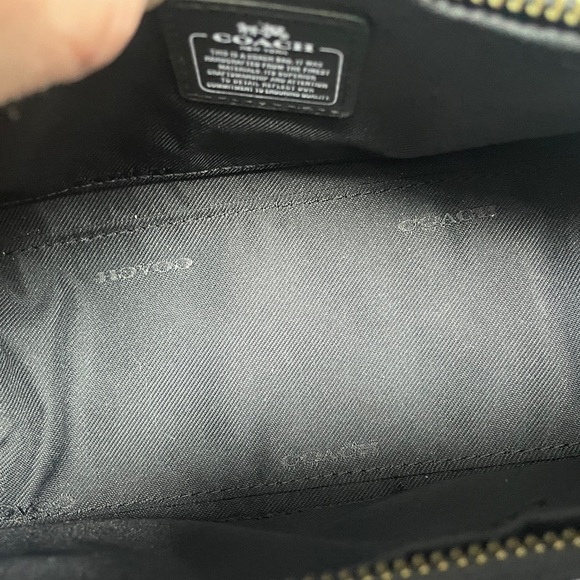 Coach, Collector's Piece-Limited Edition!Ariana Grande, Kitty mini swagger w/COA - Picture 5 of 16